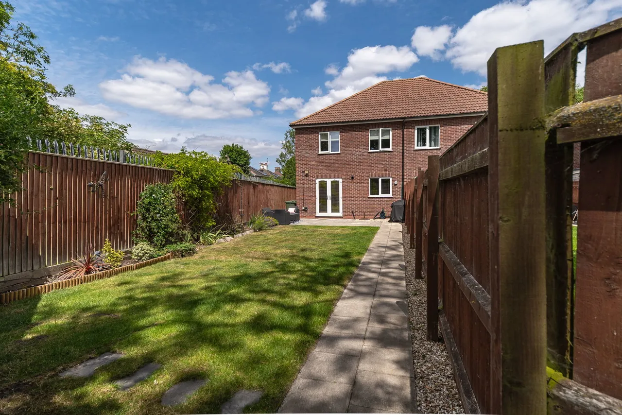 Gervase Holles Way, Grimsby, DN33, photo 22