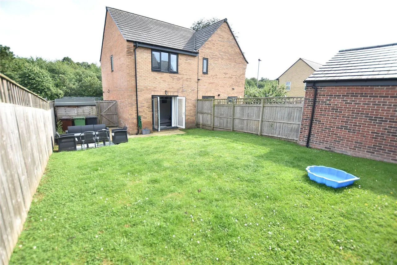 Dragon Close, Killingbeck, LS14, photo 9