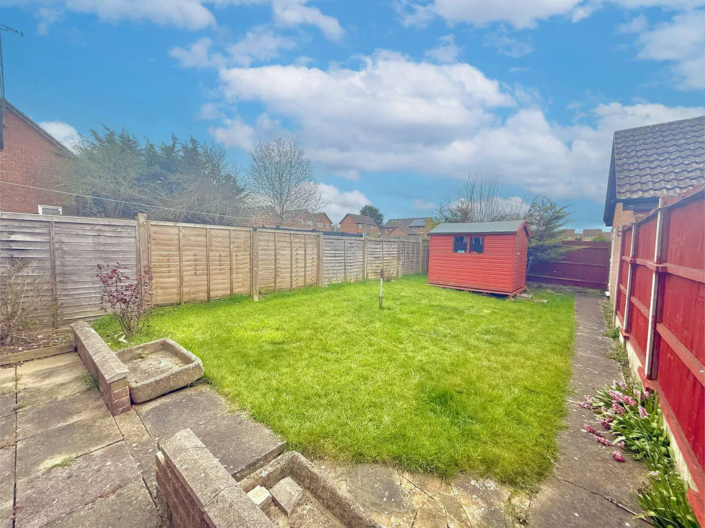 Goldcrest Close, Luton LU4 0XX, photo 6