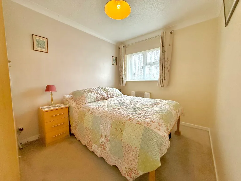 Goldcrest Close, Luton LU4 0XX, photo 9