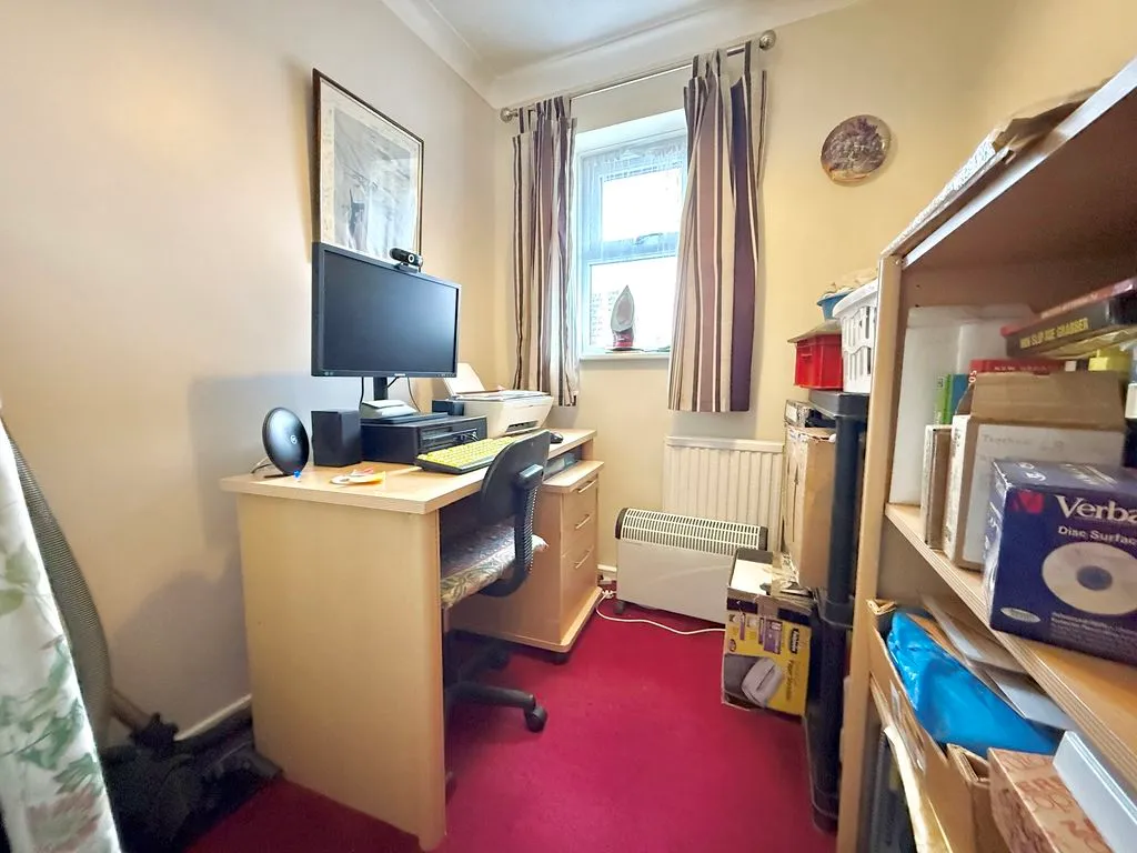 Goldcrest Close, Luton LU4 0XX, photo 10