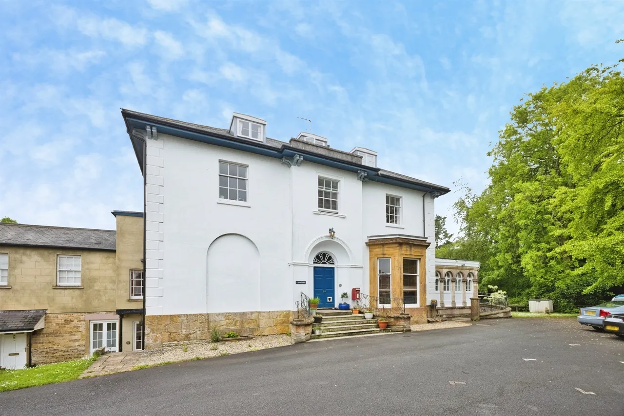 4 bed house for sale — St. Nicholas Close, YEOVIL