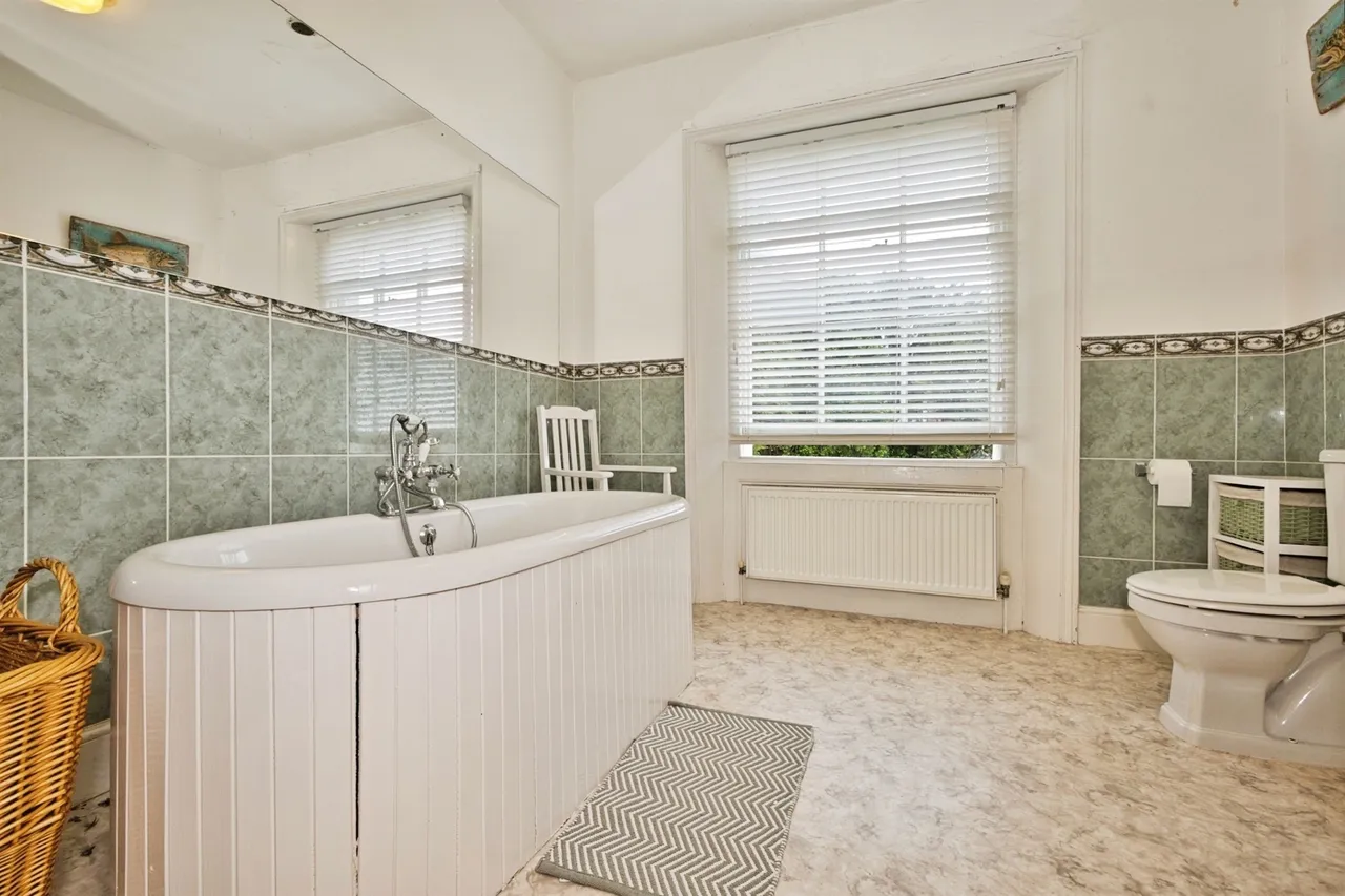 St. Nicholas Close, YEOVIL, photo 12