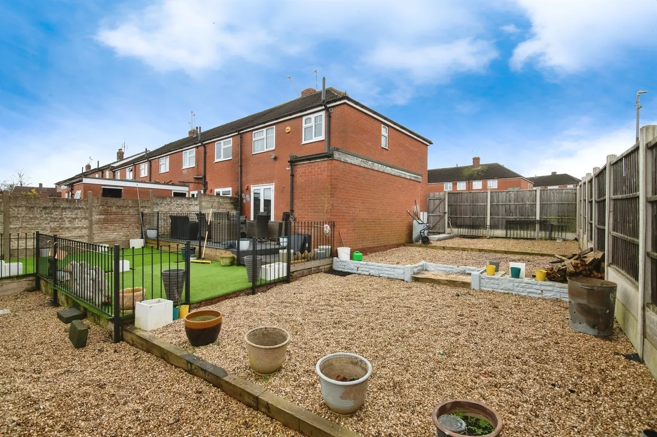 Selkirk Close, West Bromwich, B71, photo 12