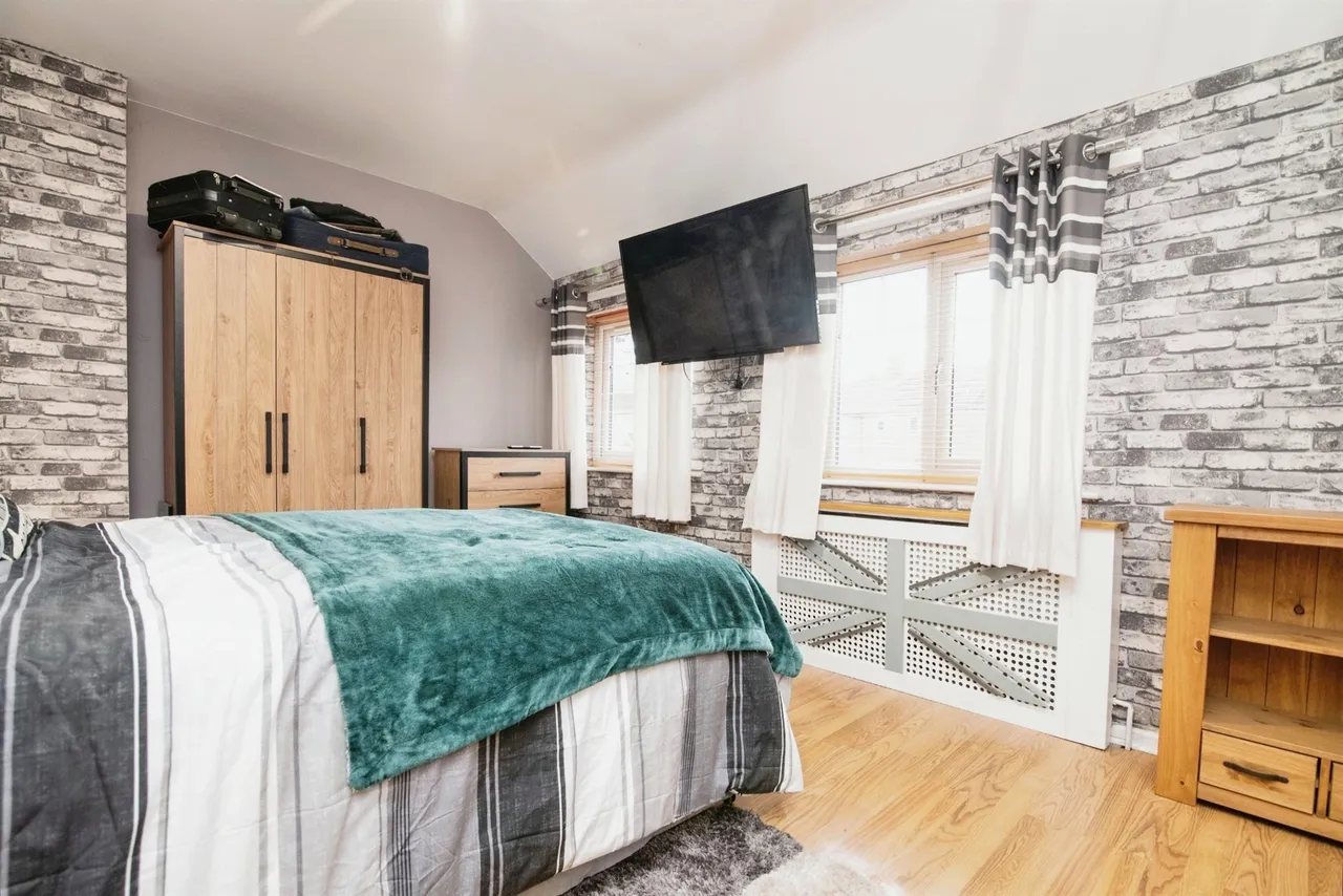 Selkirk Close, West Bromwich, B71, photo 9