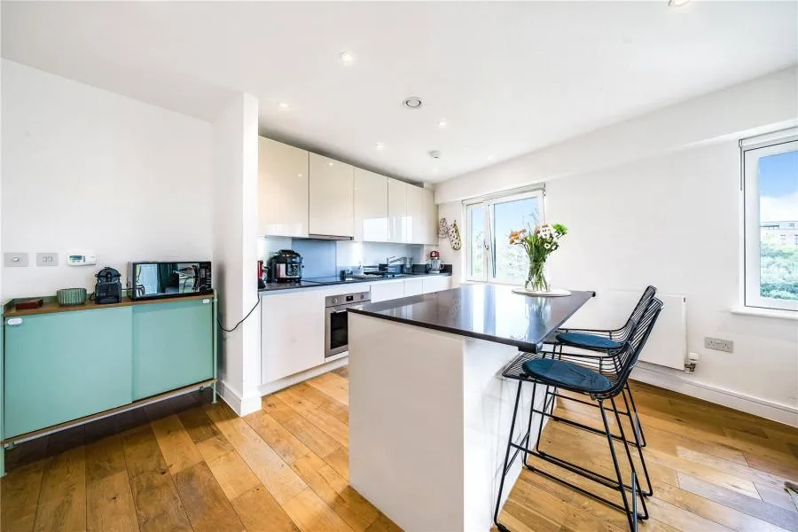 Bradley Road, London, SW4, photo 4