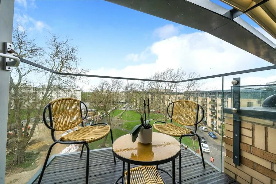 Bradley Road, London, SW4, photo 9