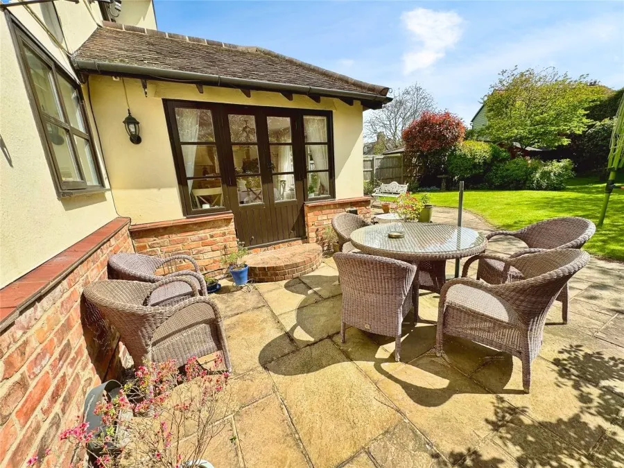 House Under Offer with 4 bedrooms in Old Harlow, CM17, photo 22