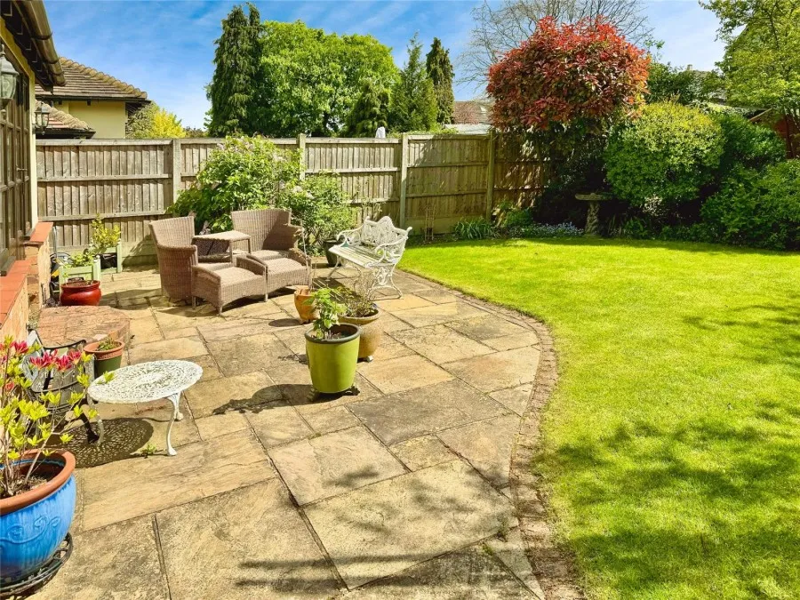 House Under Offer with 4 bedrooms in Old Harlow, CM17, photo 21