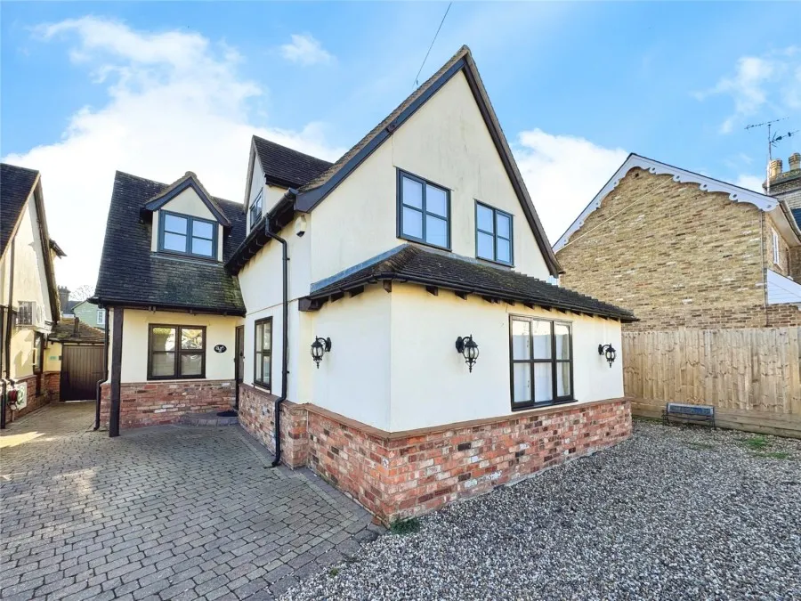 House Under Offer with 4 bedrooms in Old Harlow, CM17, photo 25