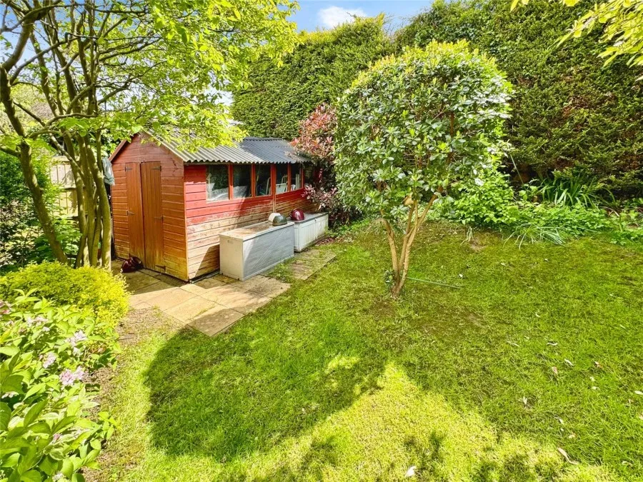 House Under Offer with 4 bedrooms in Old Harlow, CM17, photo 23