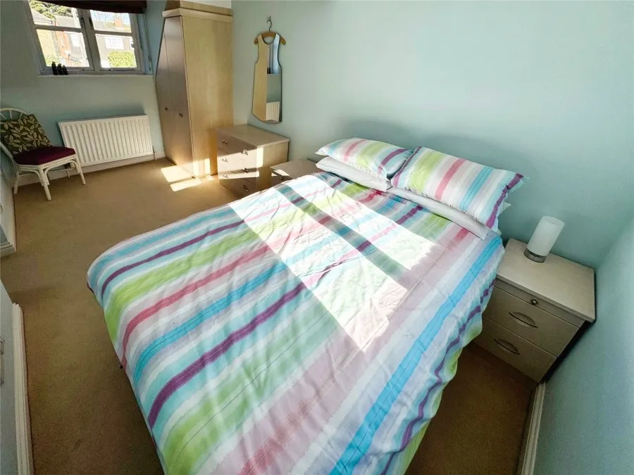 House Under Offer with 4 bedrooms in Old Harlow, CM17, photo 15