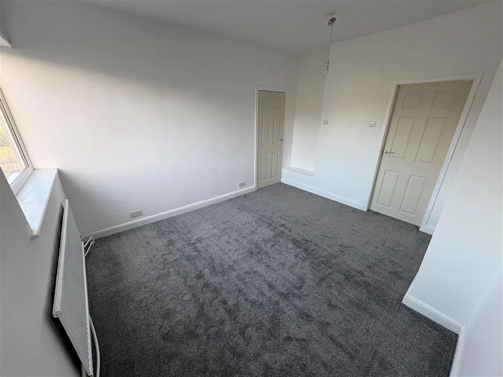 The Crescent, Woodlands, DN6, photo 12