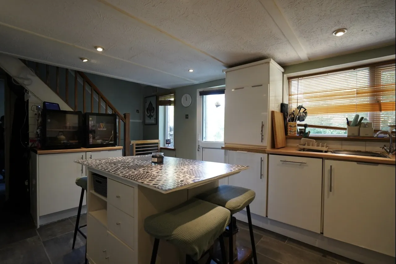 Thackley Old Road, Shipley, BD18, photo 6