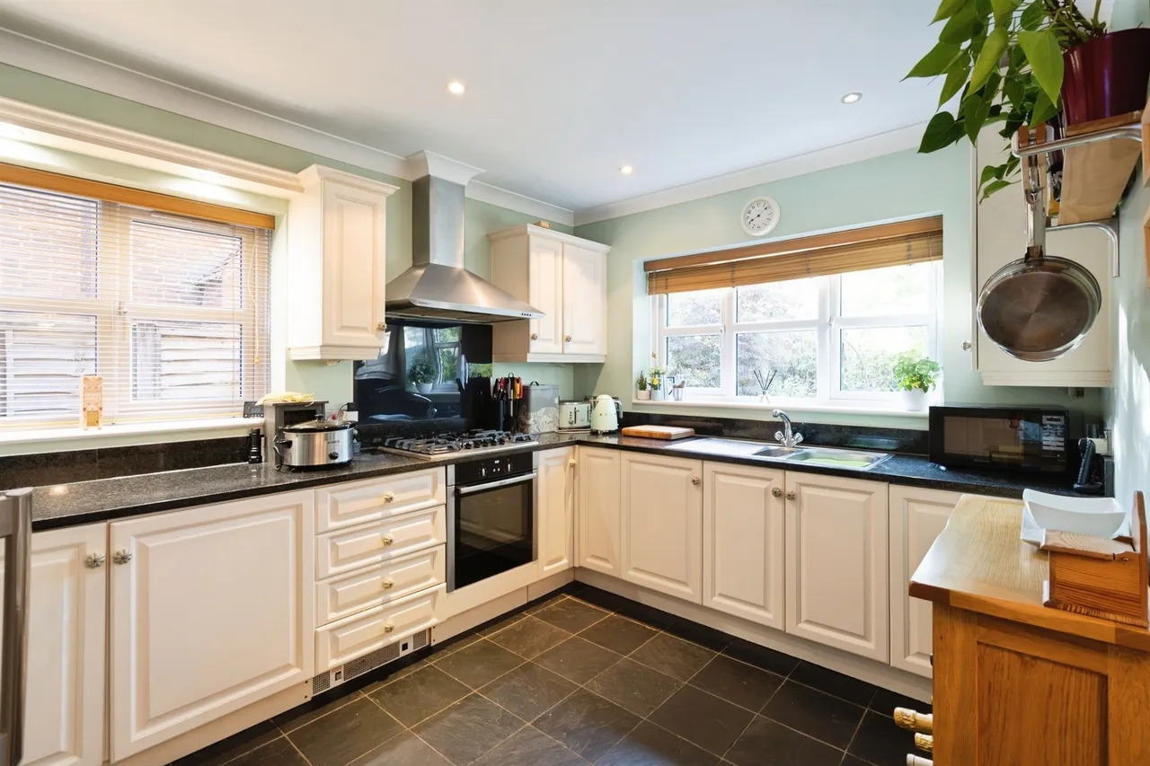 Riverside Green, Kings Somborne, SO20, photo 6