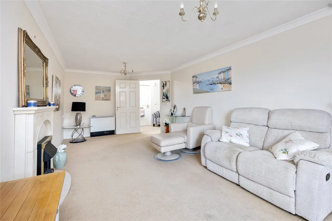 Brighton Road, Lancing, BN15, photo 3