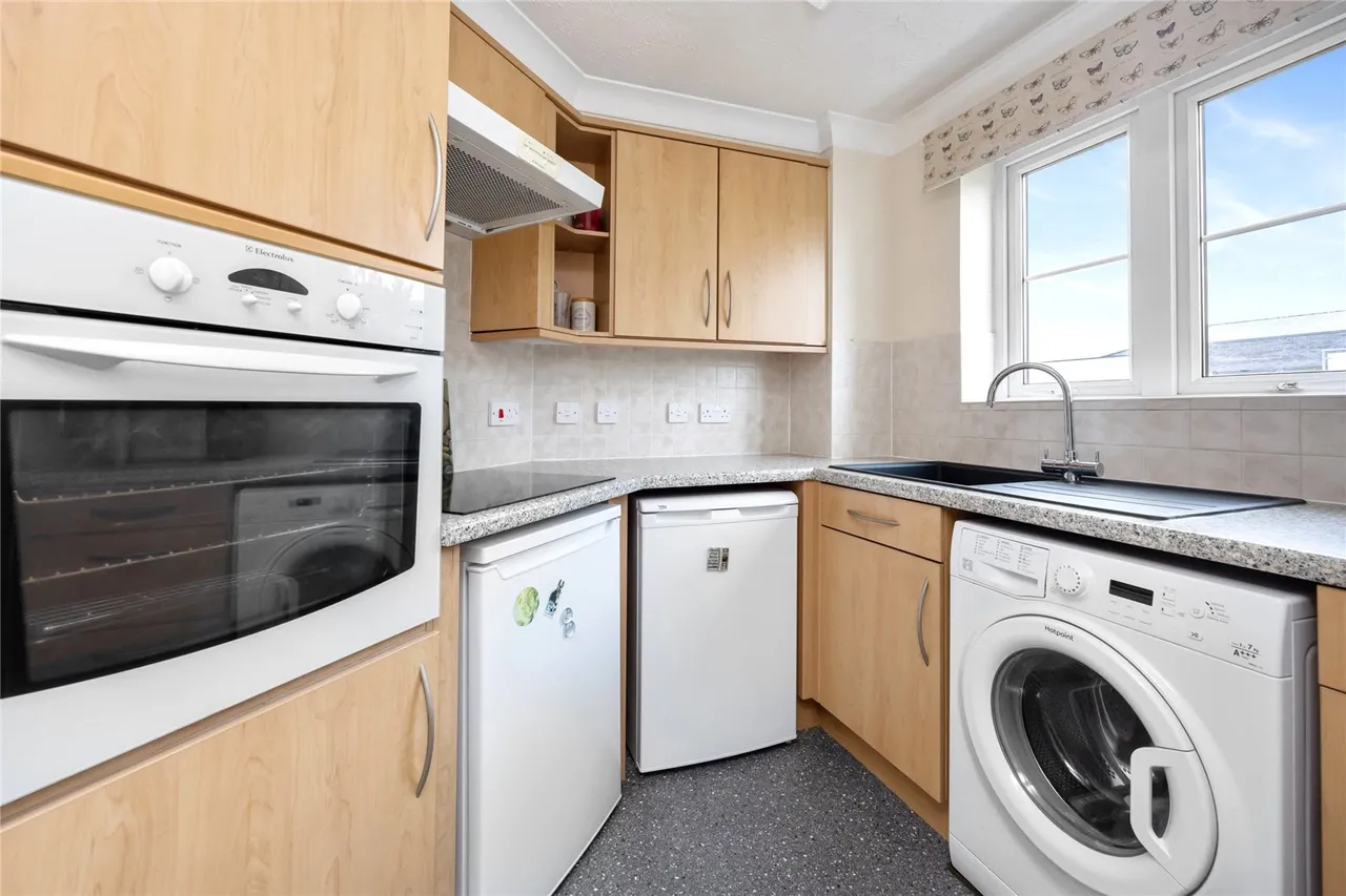 Brighton Road, Lancing, BN15, photo 5