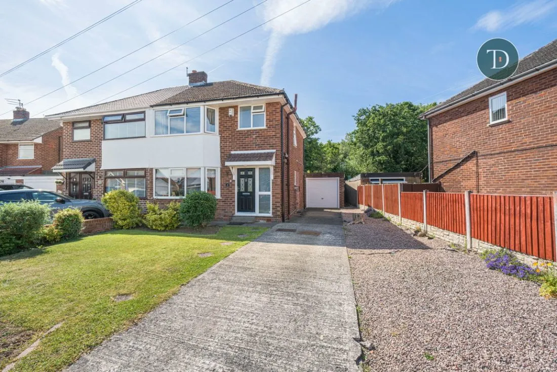 3 bed house for sale — Birkett Avenue, Ellesmere Port, CH65 9BX