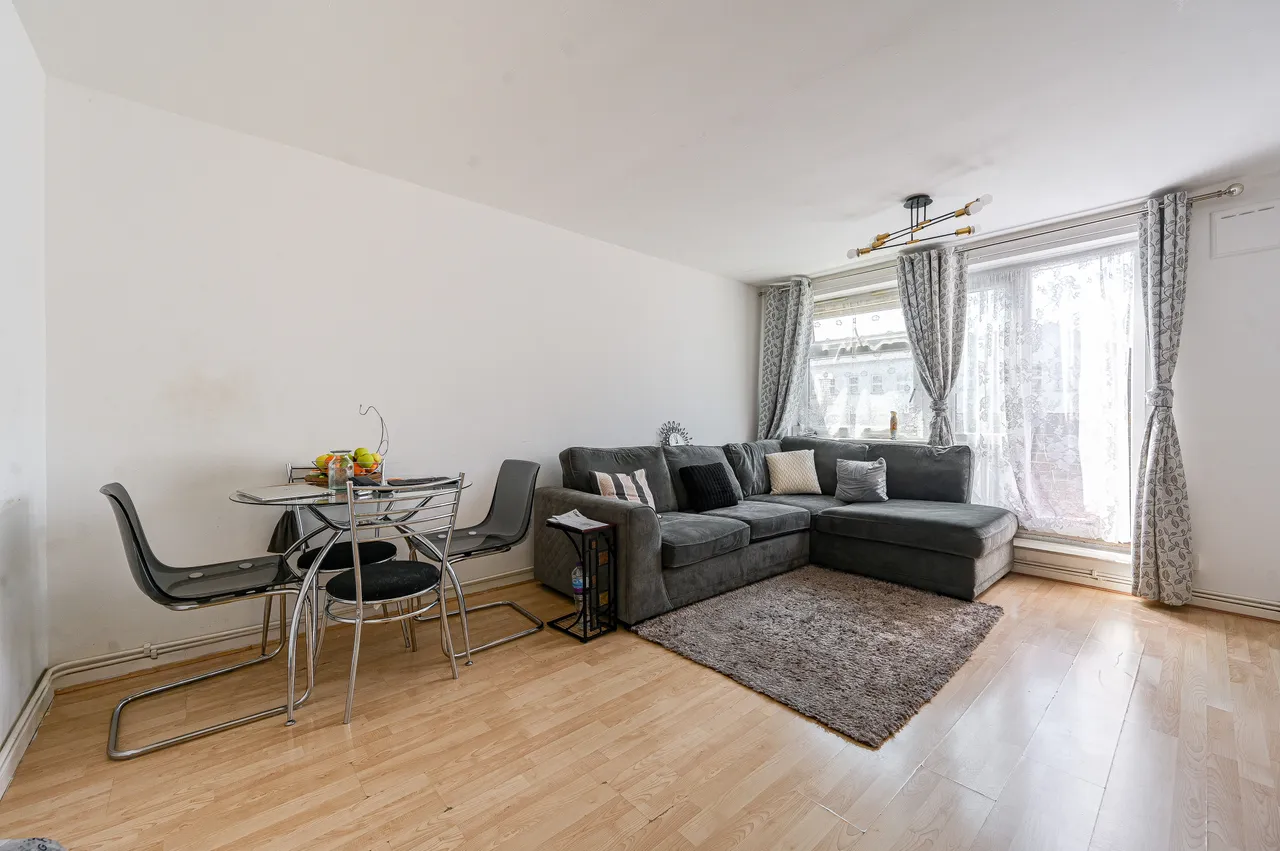 1 bed flat for sale — 34 Gavin House, 25 Plumstead High Street, London