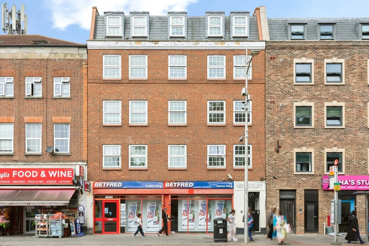 High Street, Ilford, IG6, photo 19