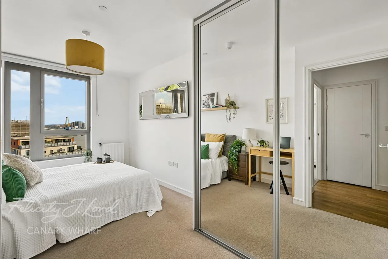 Booth Road, London, E16, photo 9