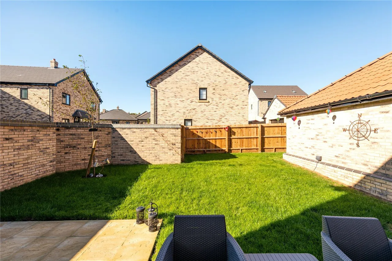 Poppyfield Road, Oundle, PE8, photo 18