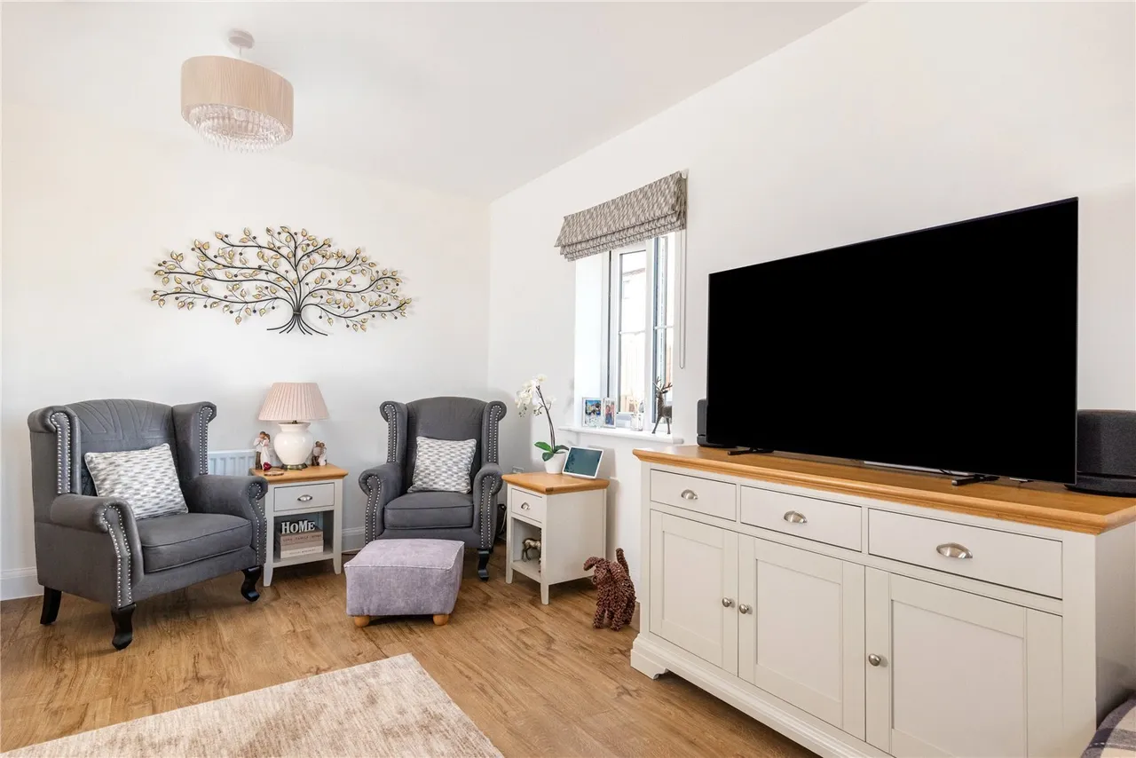 Poppyfield Road, Oundle, PE8, photo 7
