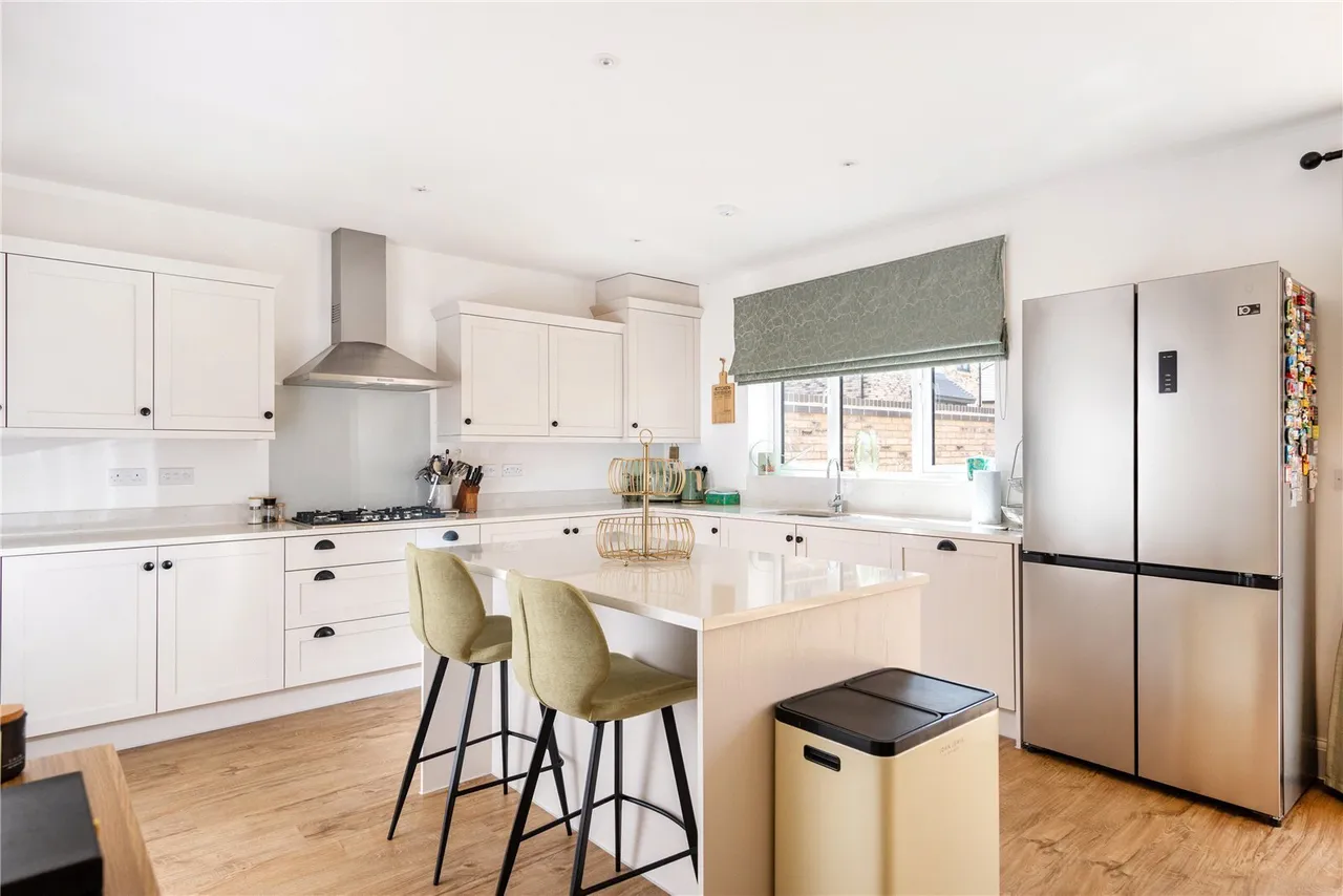 Poppyfield Road, Oundle, PE8, photo 3