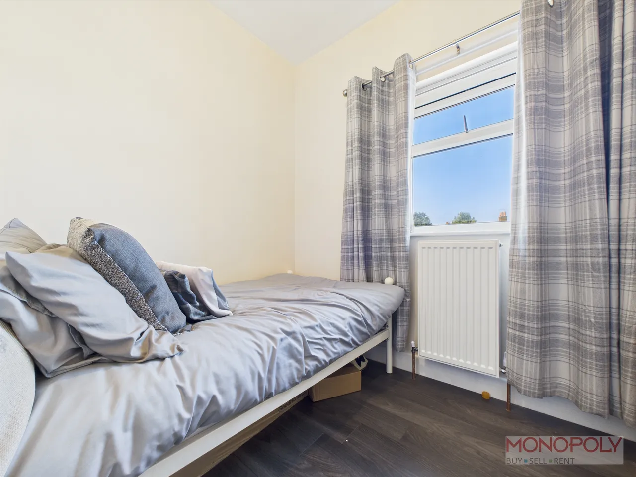Sixth Avenue, Llay, LL12, photo 9