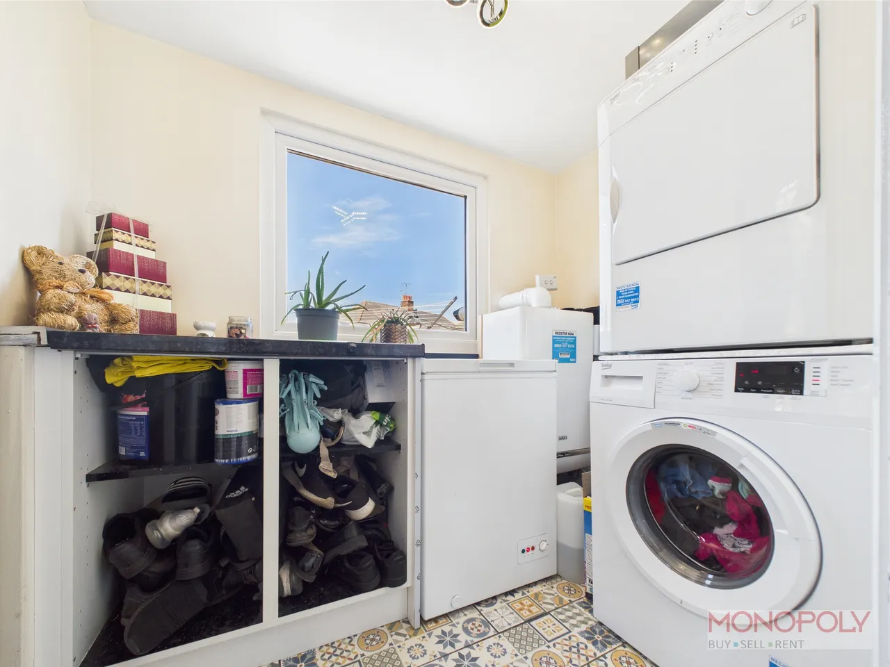 Sixth Avenue, Llay, LL12, photo 26
