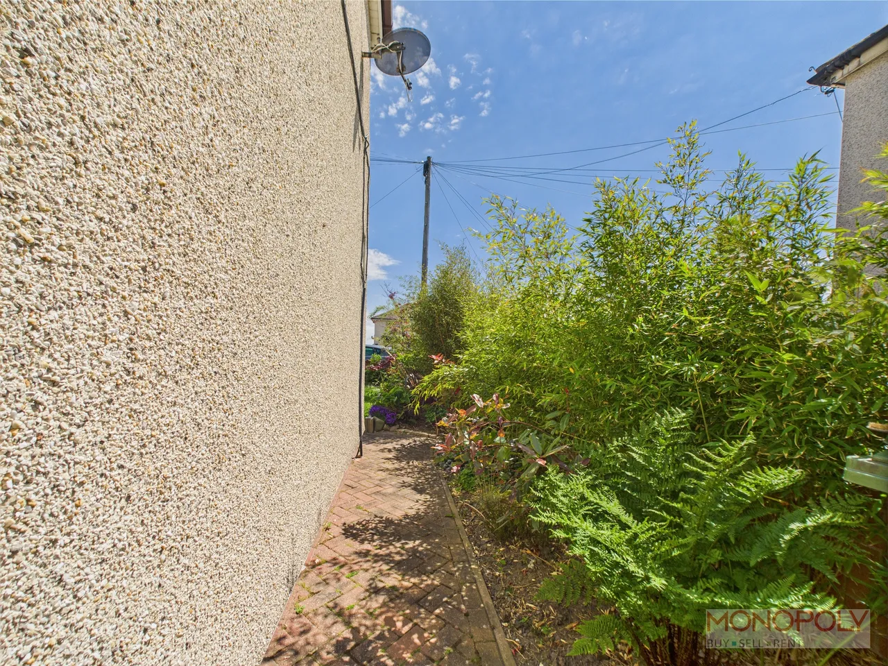Sixth Avenue, Llay, LL12, photo 33