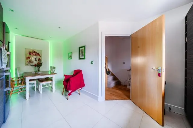 Elmfield Close, Church Crookham, GU52, photo 6