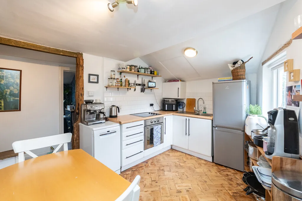West Street, Dorking, RH4, photo 7
