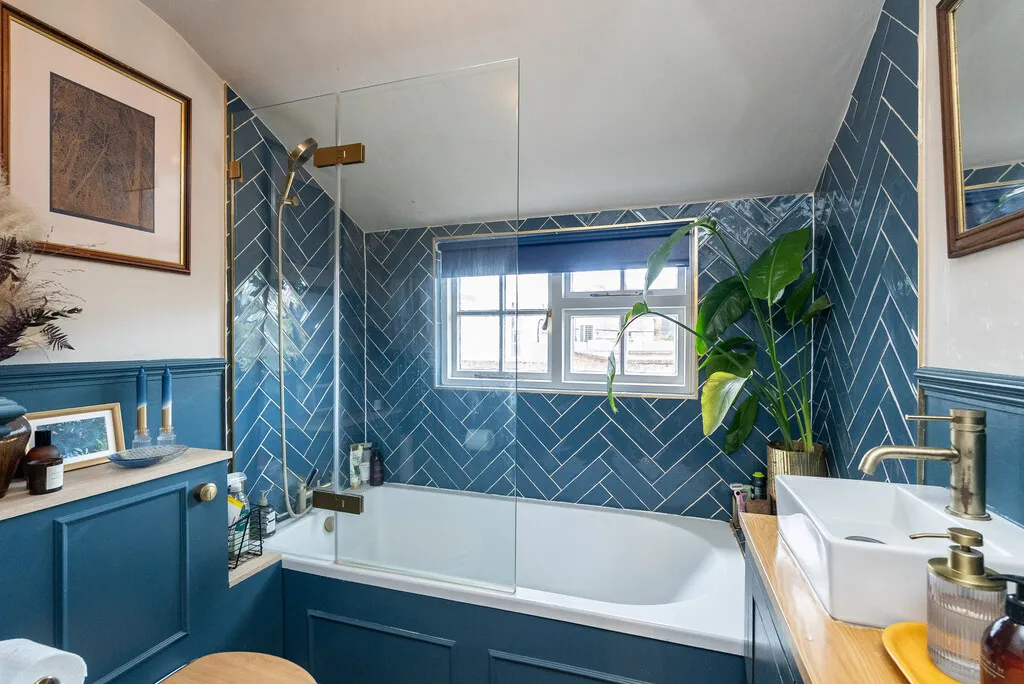 West Street, Dorking, RH4, photo 5