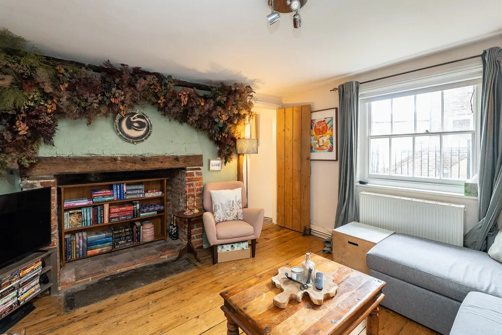 West Street, Dorking, RH4, photo 10