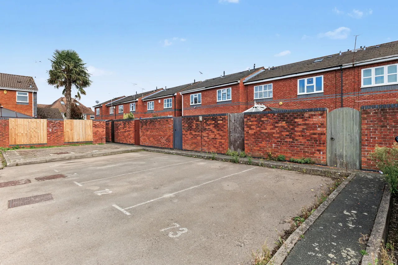 Briar Close, Evesham, WR11, photo 13