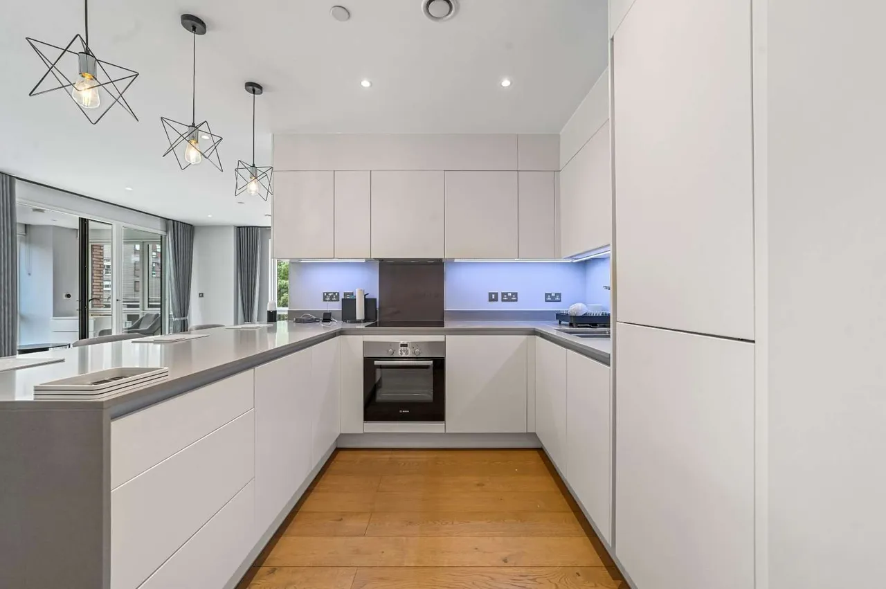 Royal Captain Court, 26 Arniston Way, Blackwall, London, E14 0QQ, photo 2