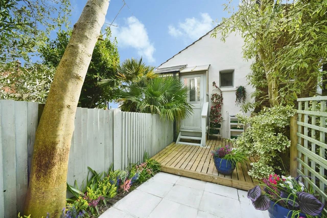 Bear Road, Brighton, photo 2