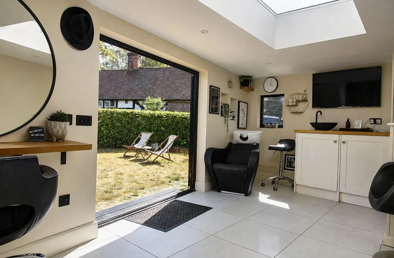 High Street, Billingshurst, RH14, photo 22