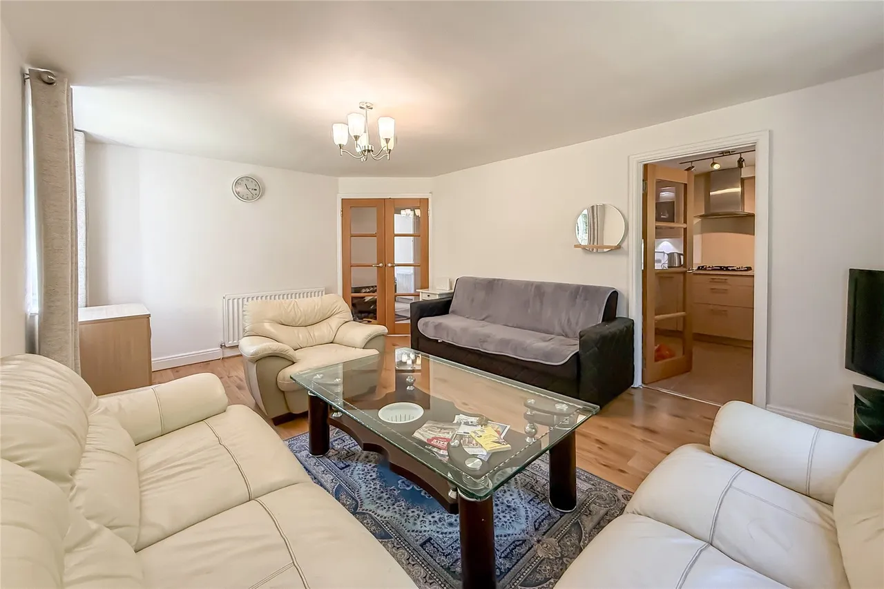 Douglas Road, Harpenden, Hertfordshire, AL5 2HW, photo 5