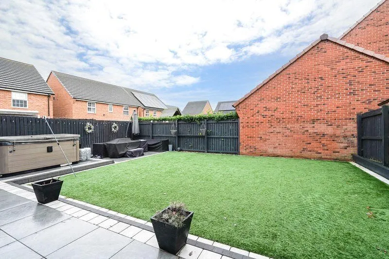 Hillcrest Drive, Branton, Doncaster, South Yorkshire, DN3, photo 10