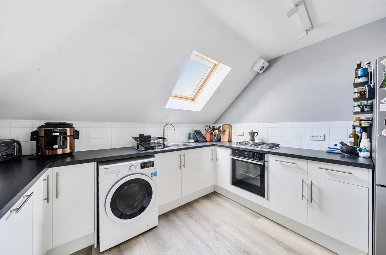 Roebuck Estate, Binfield, RG42, photo 6