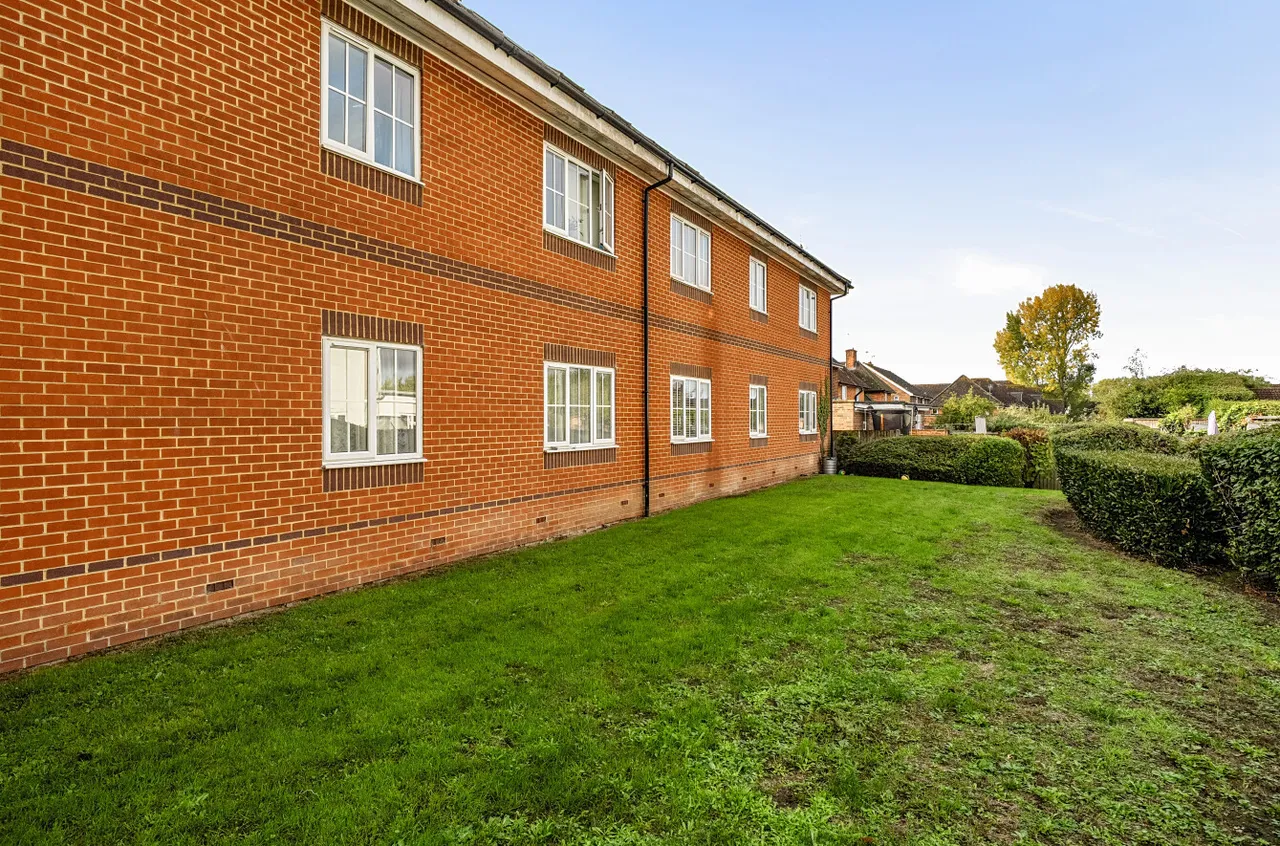 Roebuck Estate, Binfield, RG42, photo 14