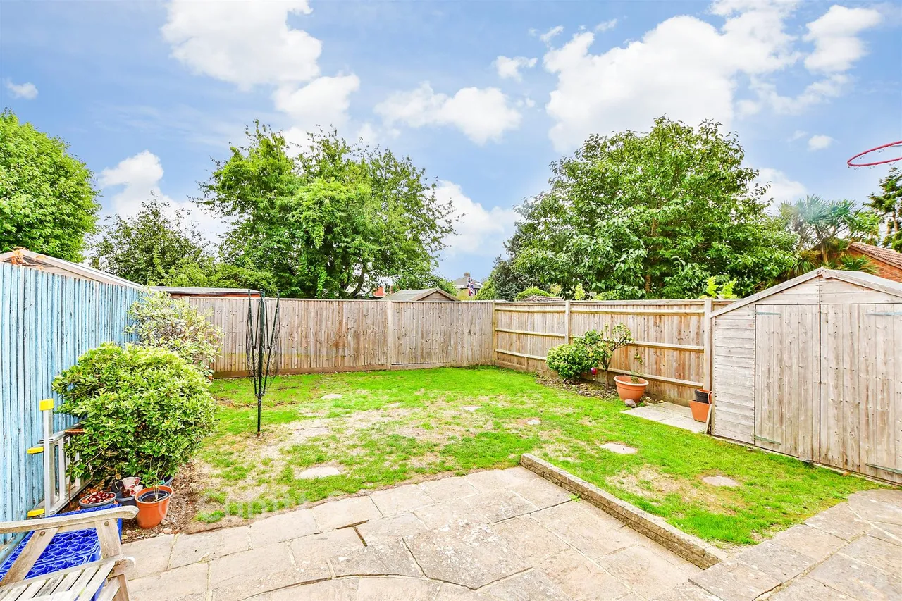 Fern Drive, Havant, PO9, photo 2