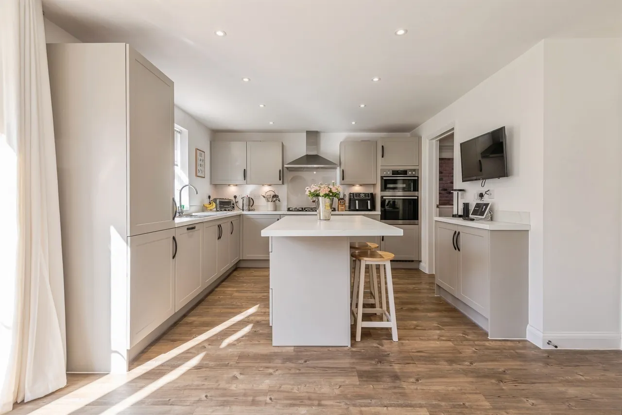 Corner Lawn, Cheddon Fitzpaine, TA2, photo 9