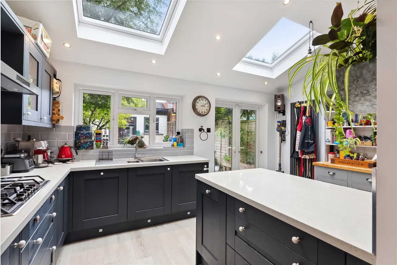 Fulwell Park Avenue, Twickenham, Middlesex, TW2 5HB, photo 6