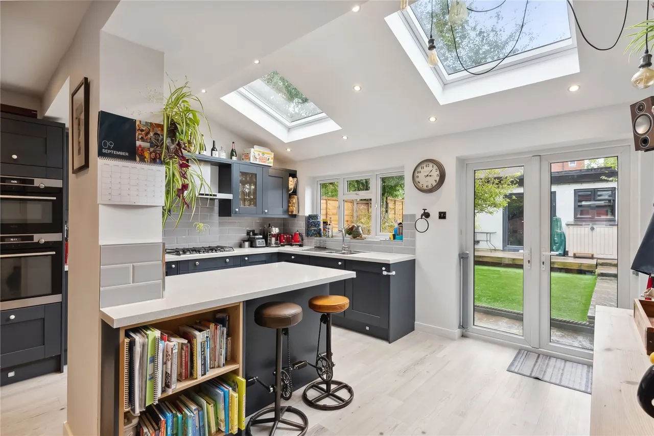Fulwell Park Avenue, Twickenham, Middlesex, TW2 5HB, photo 4