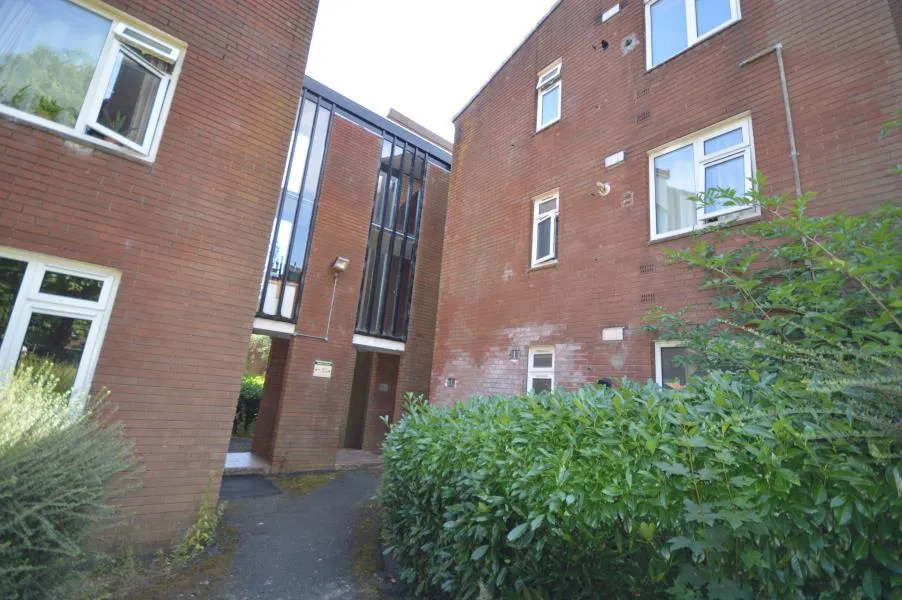 1 bed flat for sale, Dalford Court, Malinslee