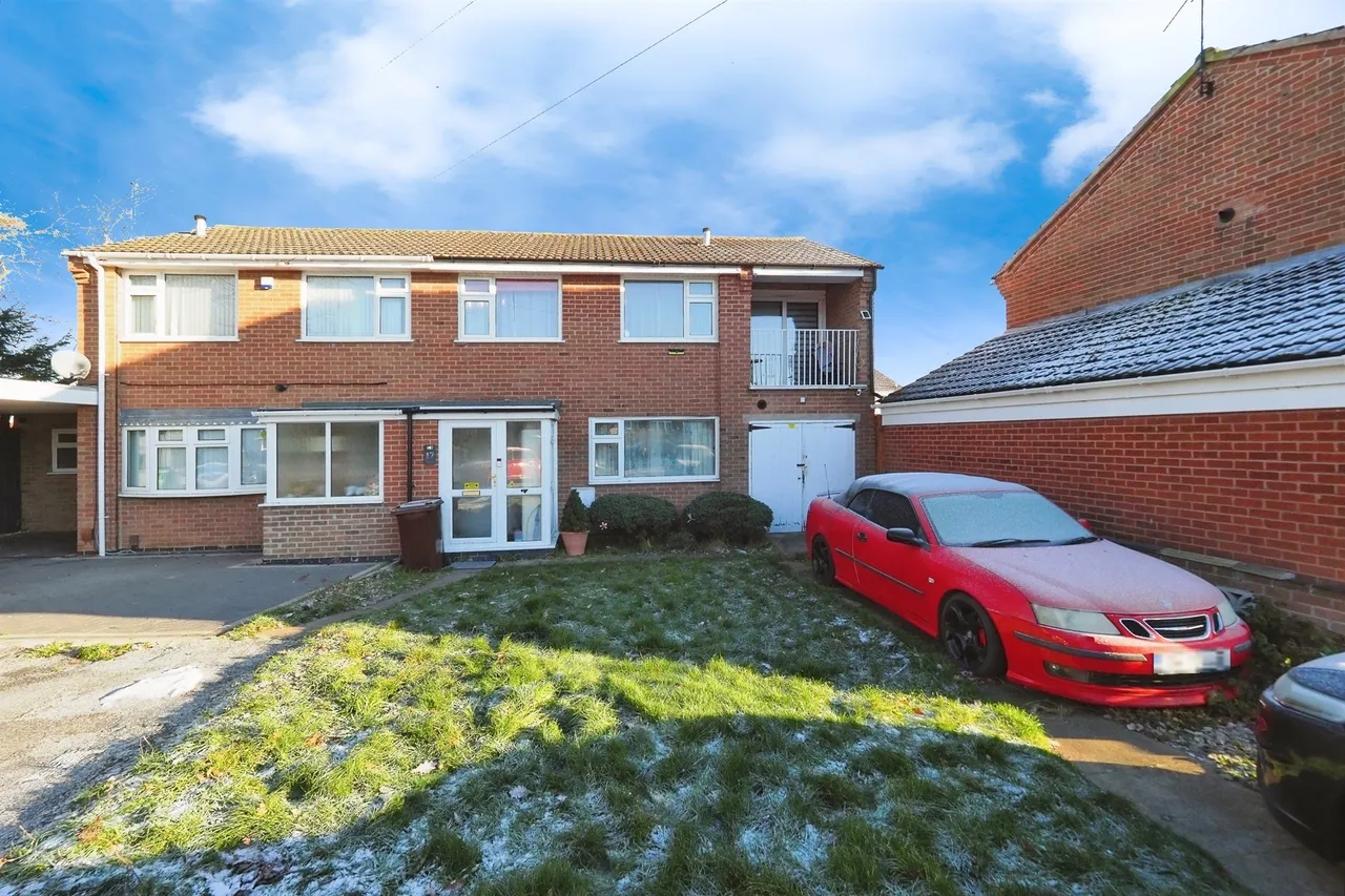 4 bed house for sale, Christie Drive, Loughborough, LE11