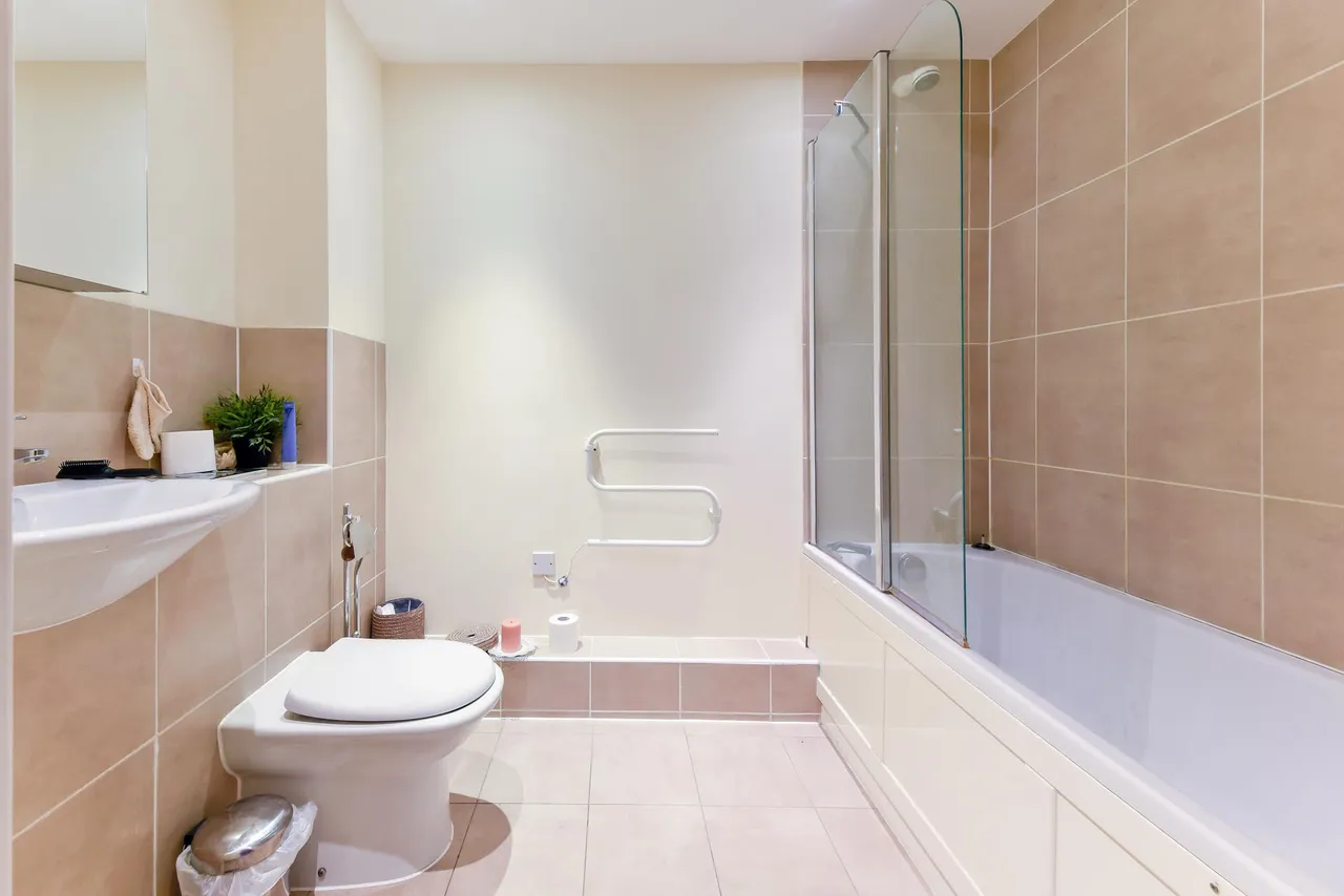 Gooch House, Hammersmith, W6, photo 7